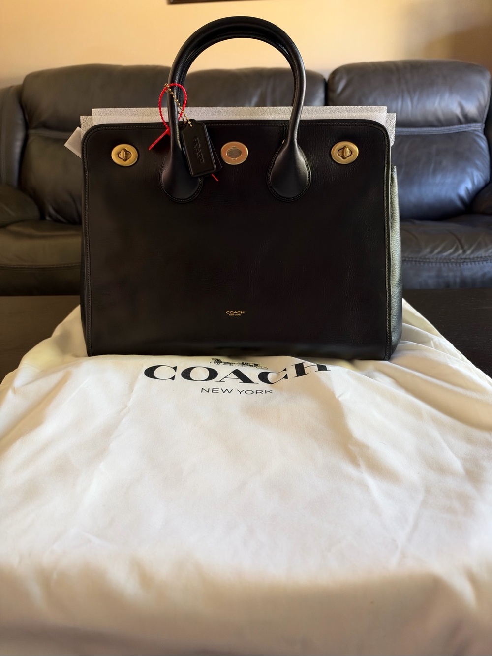 Coach Turnlock Tote Bag 40 Black Leather Spring 2027 Runway CHD85 NWT